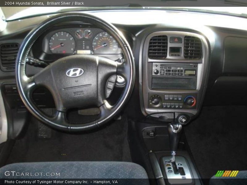 Brilliant Silver / Black 2004 Hyundai Sonata