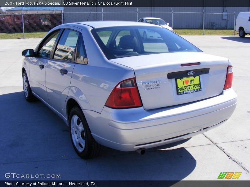 CD Silver Metallic / Charcoal/Light Flint 2007 Ford Focus ZX4 S Sedan