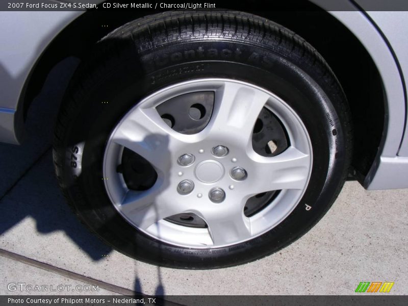 CD Silver Metallic / Charcoal/Light Flint 2007 Ford Focus ZX4 S Sedan