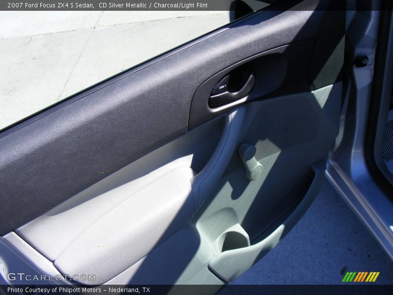 CD Silver Metallic / Charcoal/Light Flint 2007 Ford Focus ZX4 S Sedan