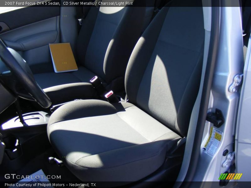 CD Silver Metallic / Charcoal/Light Flint 2007 Ford Focus ZX4 S Sedan
