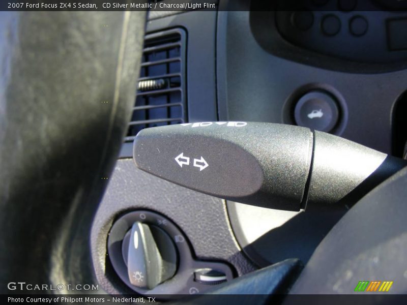 CD Silver Metallic / Charcoal/Light Flint 2007 Ford Focus ZX4 S Sedan