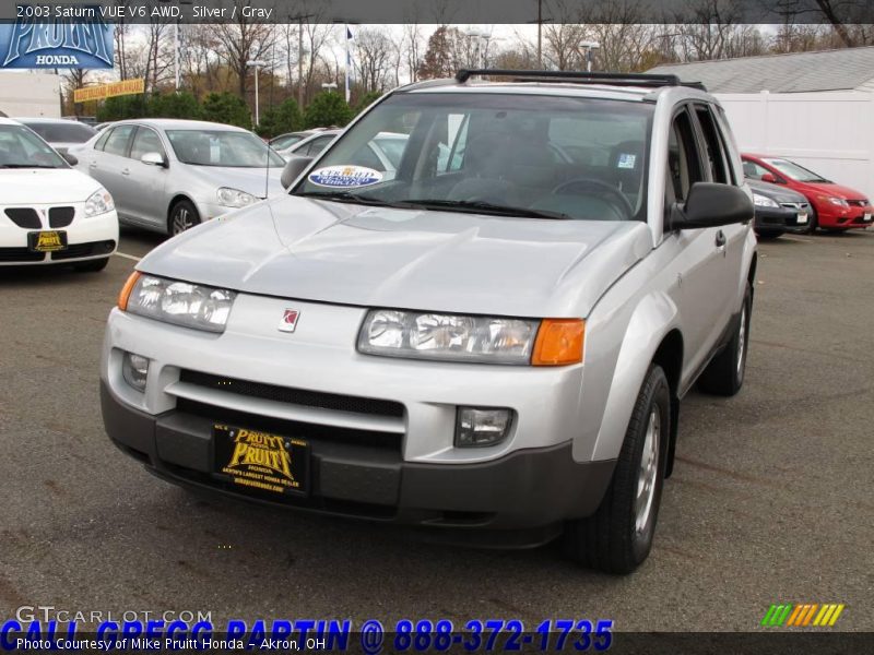 Silver / Gray 2003 Saturn VUE V6 AWD