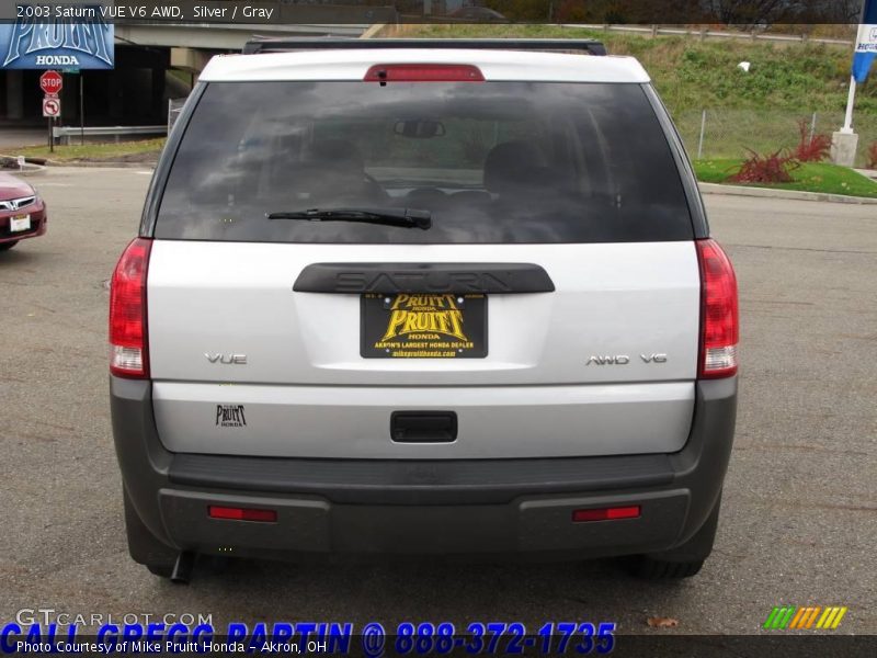 Silver / Gray 2003 Saturn VUE V6 AWD
