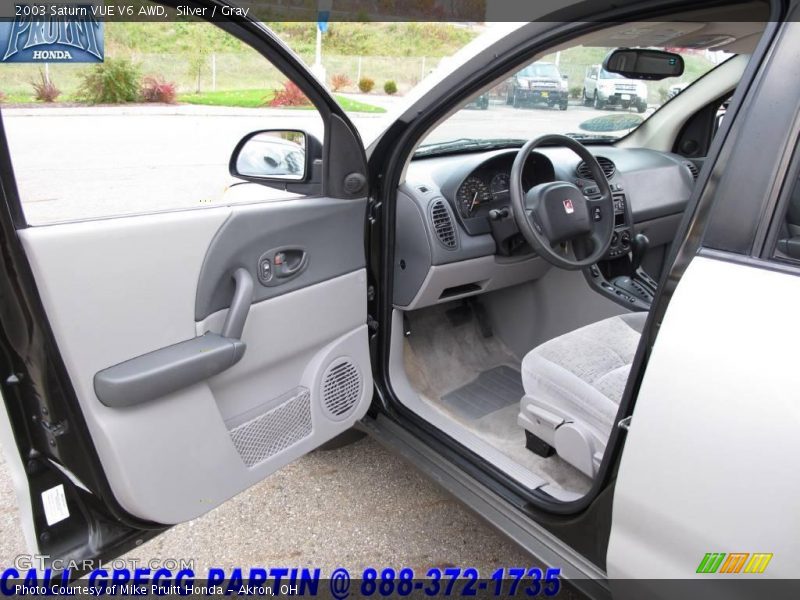 Silver / Gray 2003 Saturn VUE V6 AWD