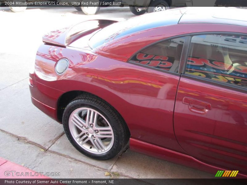 Ultra Red Pearl / Sand Blast 2004 Mitsubishi Eclipse GTS Coupe