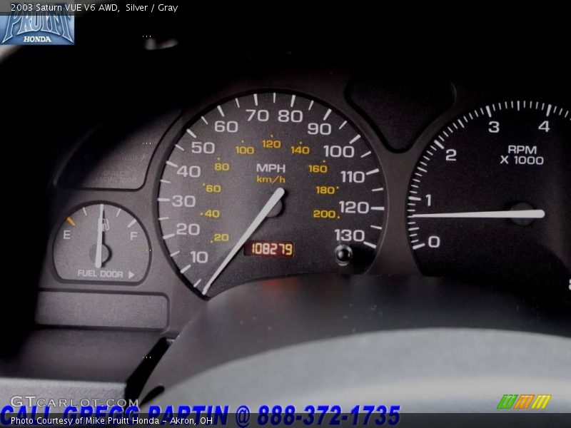 Silver / Gray 2003 Saturn VUE V6 AWD