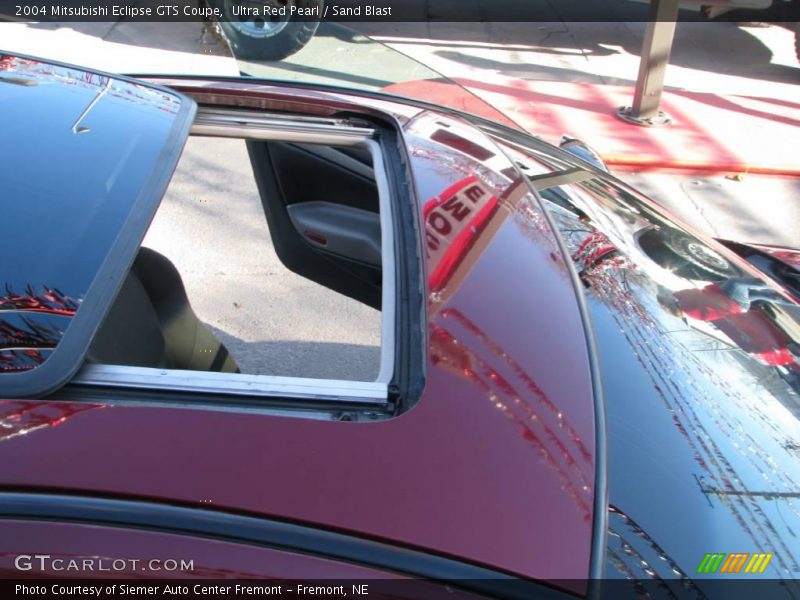 Ultra Red Pearl / Sand Blast 2004 Mitsubishi Eclipse GTS Coupe