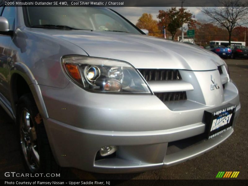 Cool Silver Metallic / Charcoal 2006 Mitsubishi Outlander SE 4WD