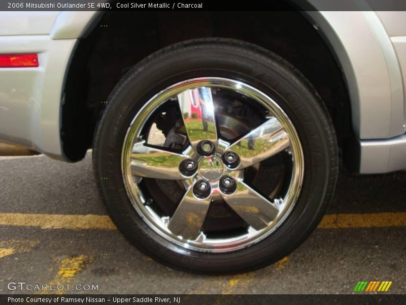 Cool Silver Metallic / Charcoal 2006 Mitsubishi Outlander SE 4WD