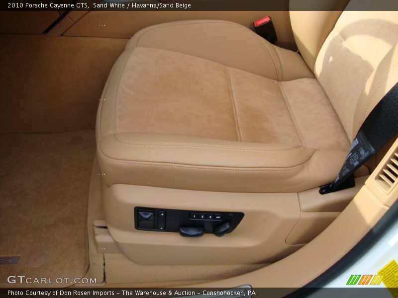 Sand White / Havanna/Sand Beige 2010 Porsche Cayenne GTS