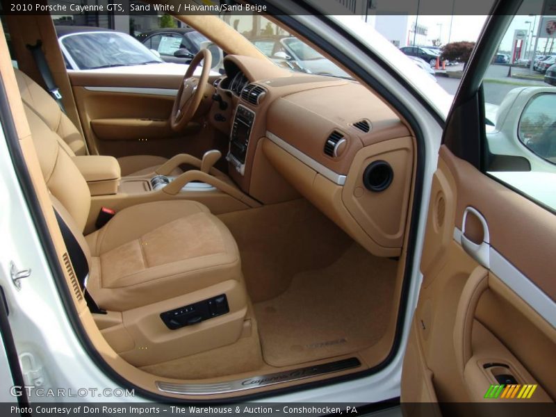 Sand White / Havanna/Sand Beige 2010 Porsche Cayenne GTS