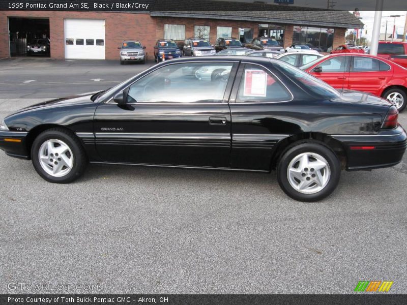 Black / Black/Grey 1995 Pontiac Grand Am SE