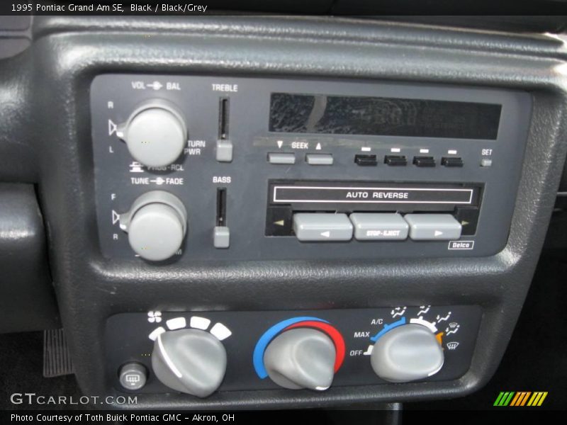 Black / Black/Grey 1995 Pontiac Grand Am SE