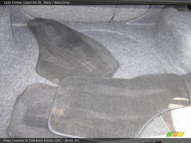 Black / Black/Grey 1995 Pontiac Grand Am SE