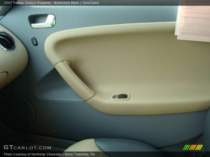 Mysterious Black / Steel/Sand 2007 Pontiac Solstice Roadster