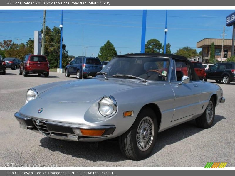 Front 3/4 View of 1971 2000 Spider Veloce Roadster