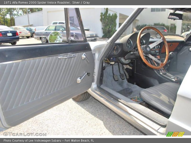 Silver / Gray 1971 Alfa Romeo 2000 Spider Veloce Roadster