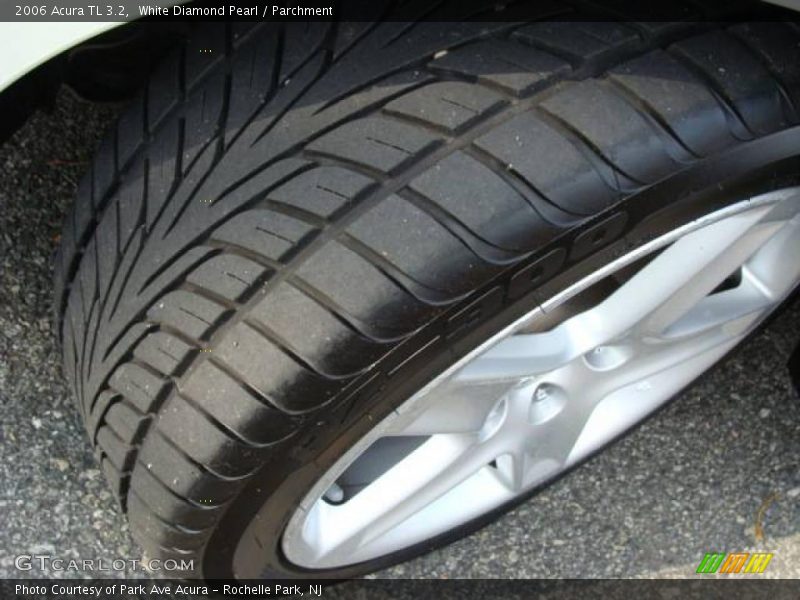 White Diamond Pearl / Parchment 2006 Acura TL 3.2
