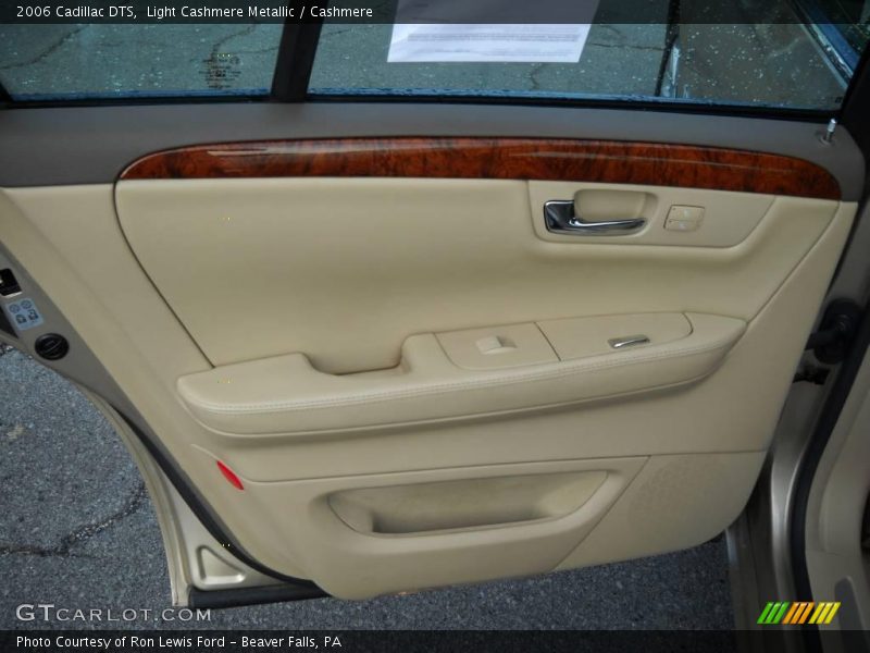 Light Cashmere Metallic / Cashmere 2006 Cadillac DTS