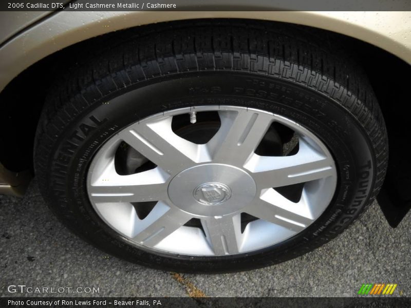 Light Cashmere Metallic / Cashmere 2006 Cadillac DTS