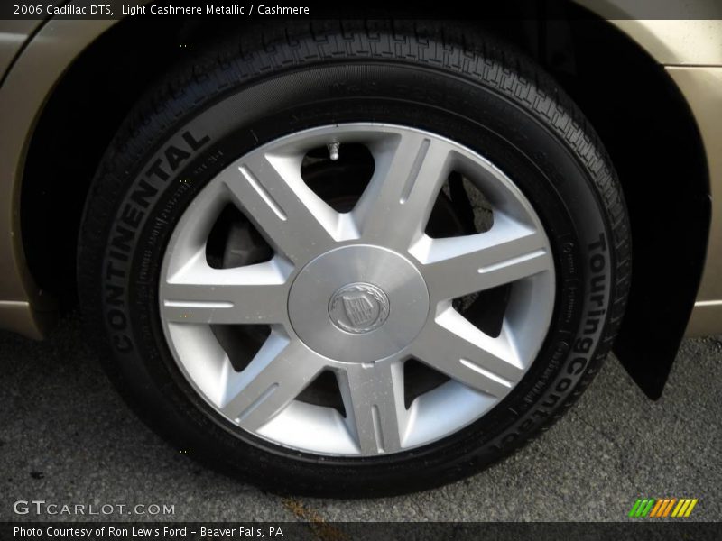 Light Cashmere Metallic / Cashmere 2006 Cadillac DTS