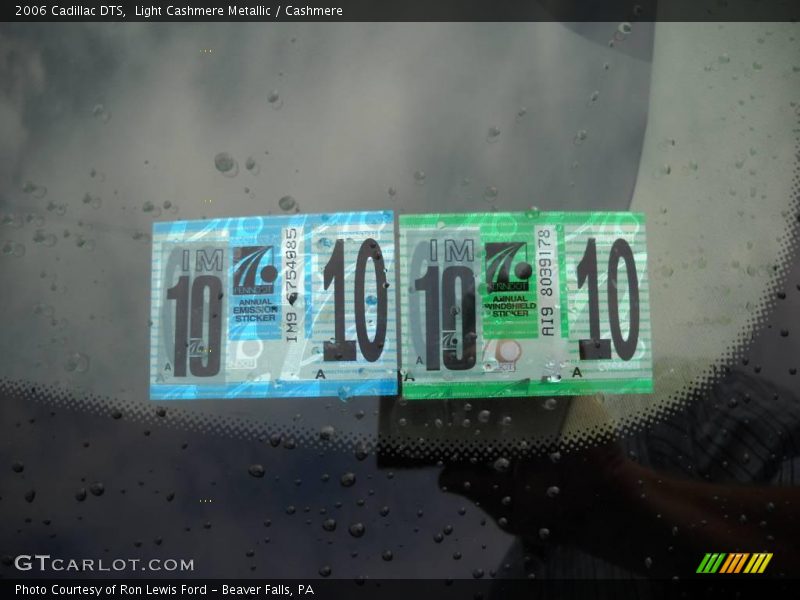 Light Cashmere Metallic / Cashmere 2006 Cadillac DTS