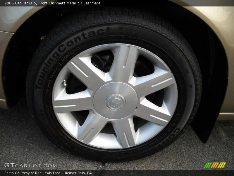 Light Cashmere Metallic / Cashmere 2006 Cadillac DTS