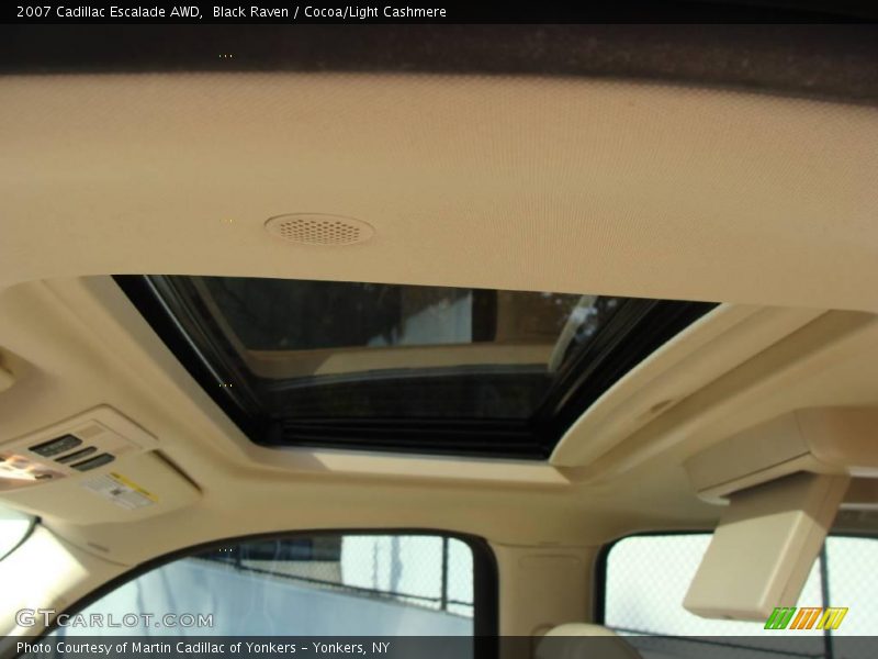 Black Raven / Cocoa/Light Cashmere 2007 Cadillac Escalade AWD