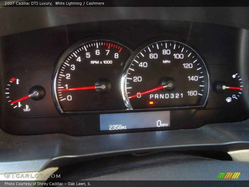 White Lightning / Cashmere 2007 Cadillac DTS Luxury