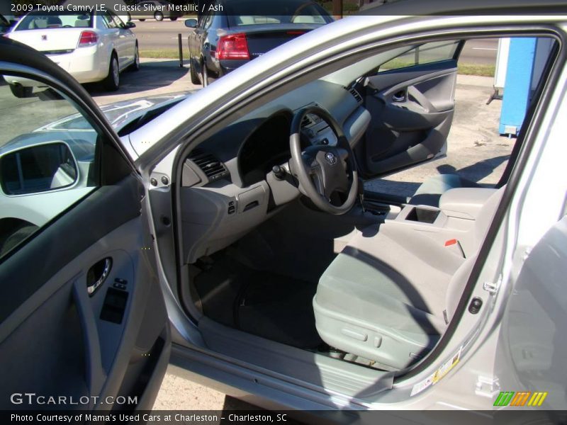 Classic Silver Metallic / Ash 2009 Toyota Camry LE