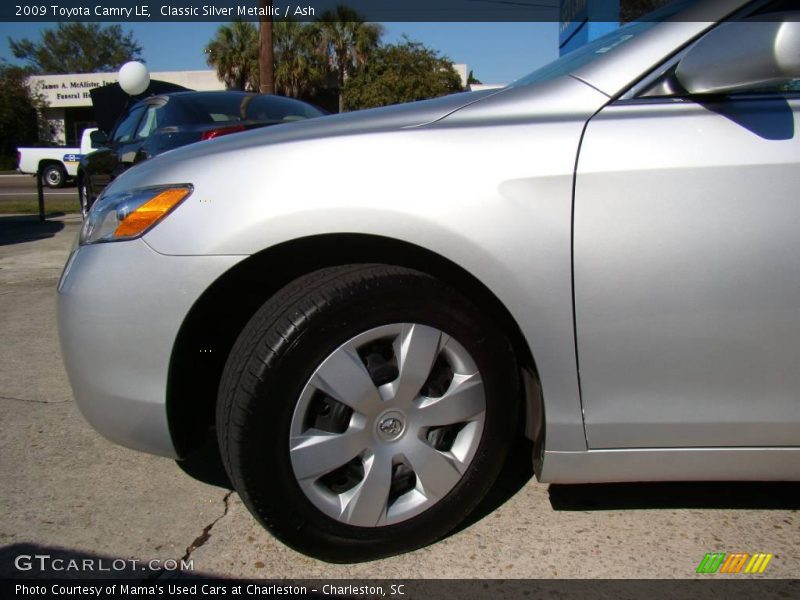 Classic Silver Metallic / Ash 2009 Toyota Camry LE