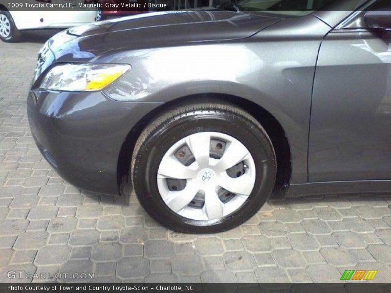 Magnetic Gray Metallic / Bisque 2009 Toyota Camry LE