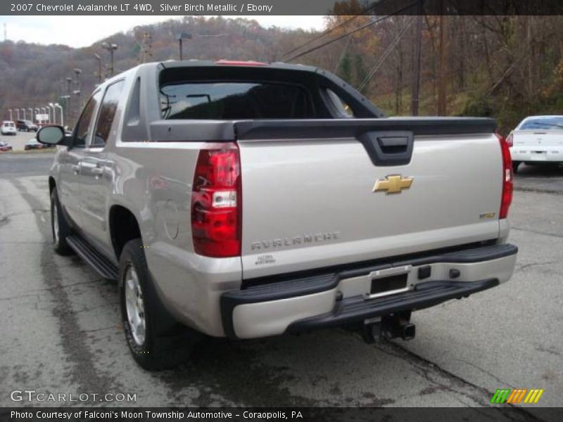 Silver Birch Metallic / Ebony 2007 Chevrolet Avalanche LT 4WD