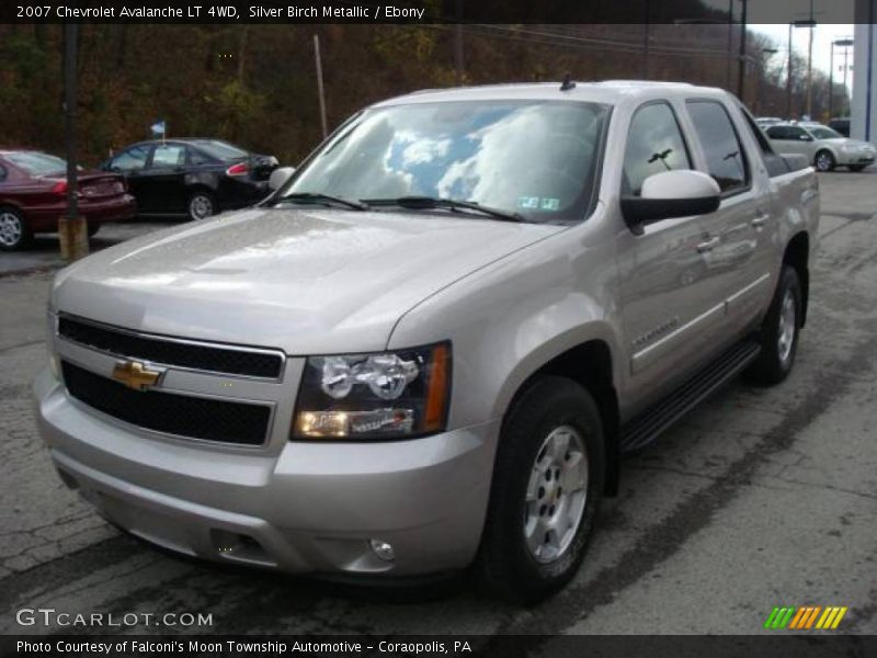 Silver Birch Metallic / Ebony 2007 Chevrolet Avalanche LT 4WD