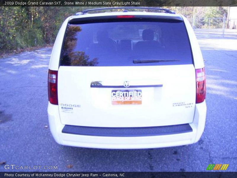 Stone White / Medium Slate Gray/Light Shale 2009 Dodge Grand Caravan SXT