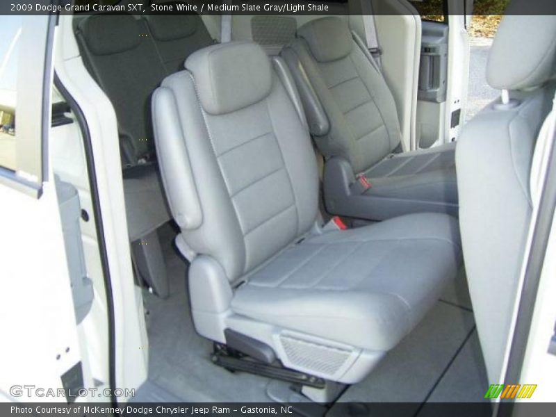 Stone White / Medium Slate Gray/Light Shale 2009 Dodge Grand Caravan SXT