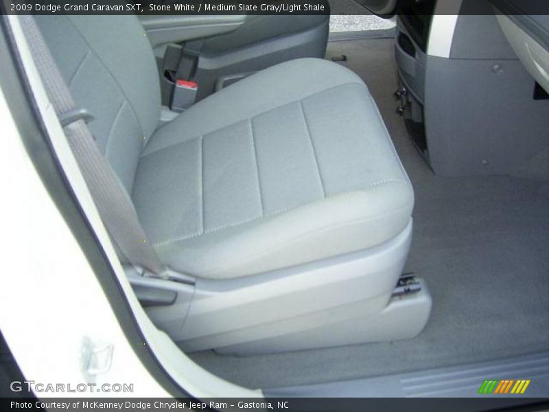 Stone White / Medium Slate Gray/Light Shale 2009 Dodge Grand Caravan SXT