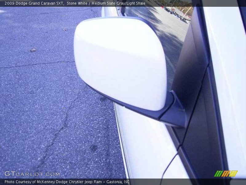 Stone White / Medium Slate Gray/Light Shale 2009 Dodge Grand Caravan SXT