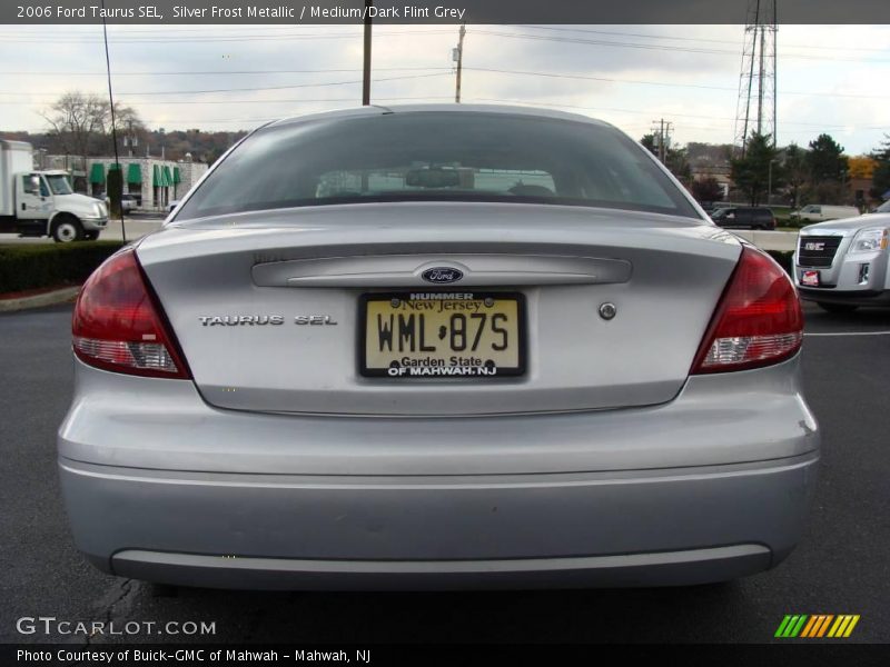 Silver Frost Metallic / Medium/Dark Flint Grey 2006 Ford Taurus SEL