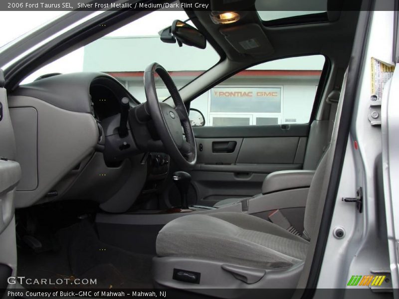Silver Frost Metallic / Medium/Dark Flint Grey 2006 Ford Taurus SEL