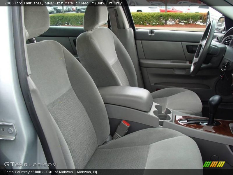 Silver Frost Metallic / Medium/Dark Flint Grey 2006 Ford Taurus SEL