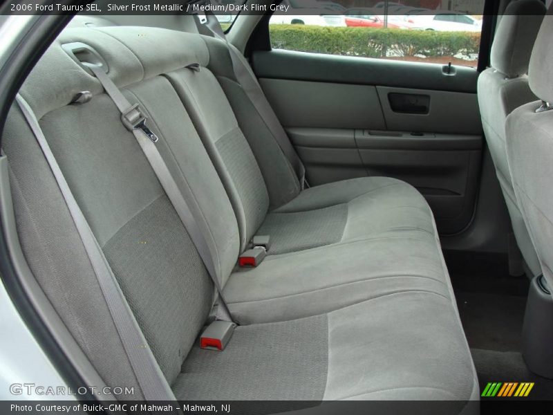 Silver Frost Metallic / Medium/Dark Flint Grey 2006 Ford Taurus SEL
