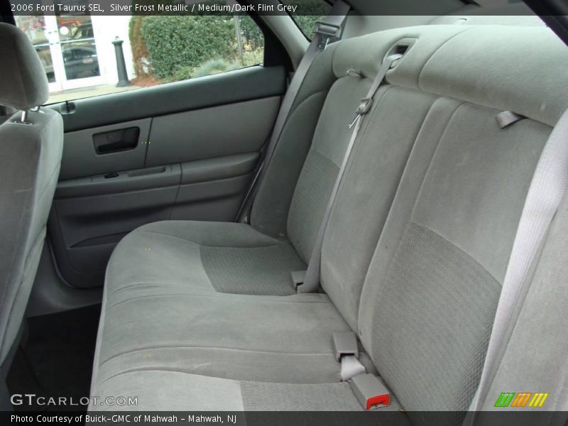 Silver Frost Metallic / Medium/Dark Flint Grey 2006 Ford Taurus SEL