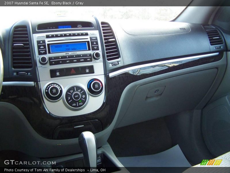 Ebony Black / Gray 2007 Hyundai Santa Fe SE