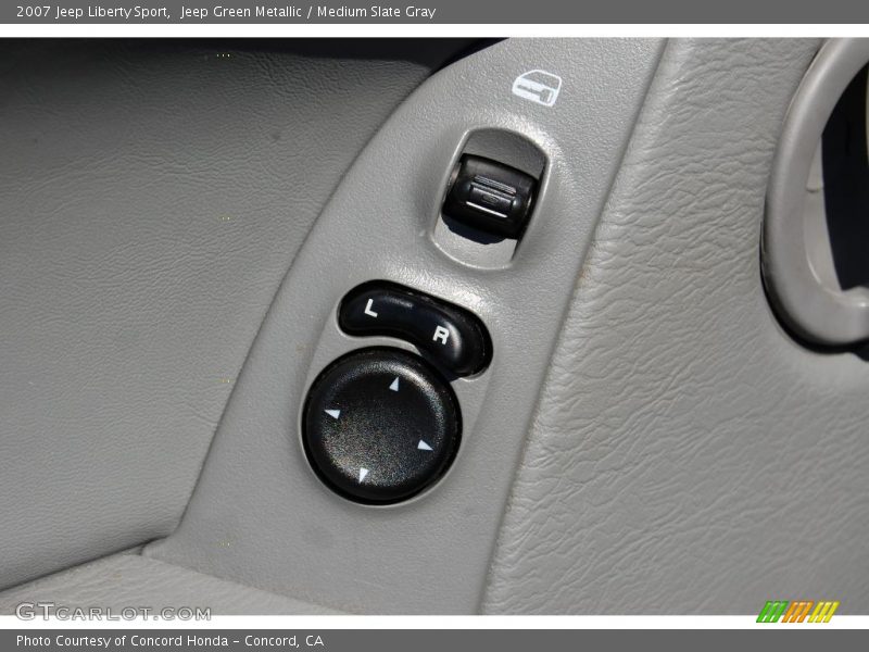 Jeep Green Metallic / Medium Slate Gray 2007 Jeep Liberty Sport