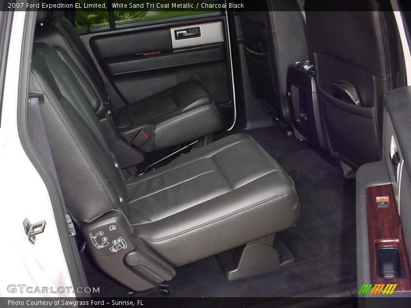 White Sand Tri Coat Metallic / Charcoal Black 2007 Ford Expedition EL Limited