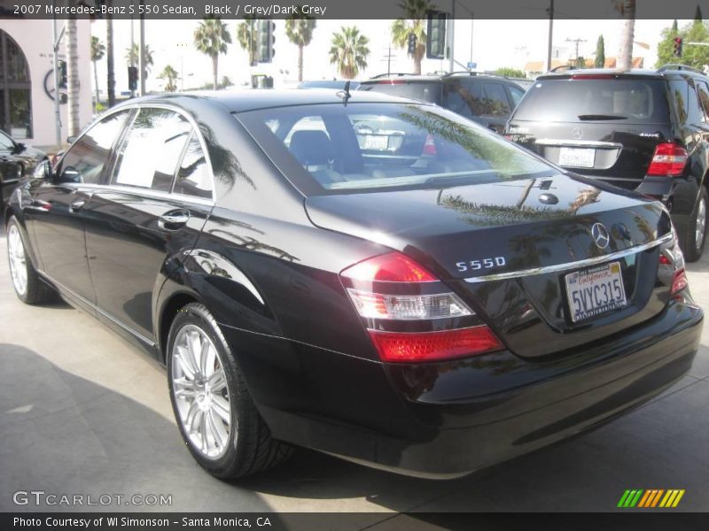 Black / Grey/Dark Grey 2007 Mercedes-Benz S 550 Sedan