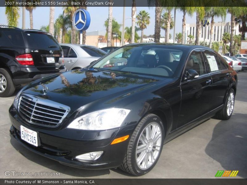 Black / Grey/Dark Grey 2007 Mercedes-Benz S 550 Sedan