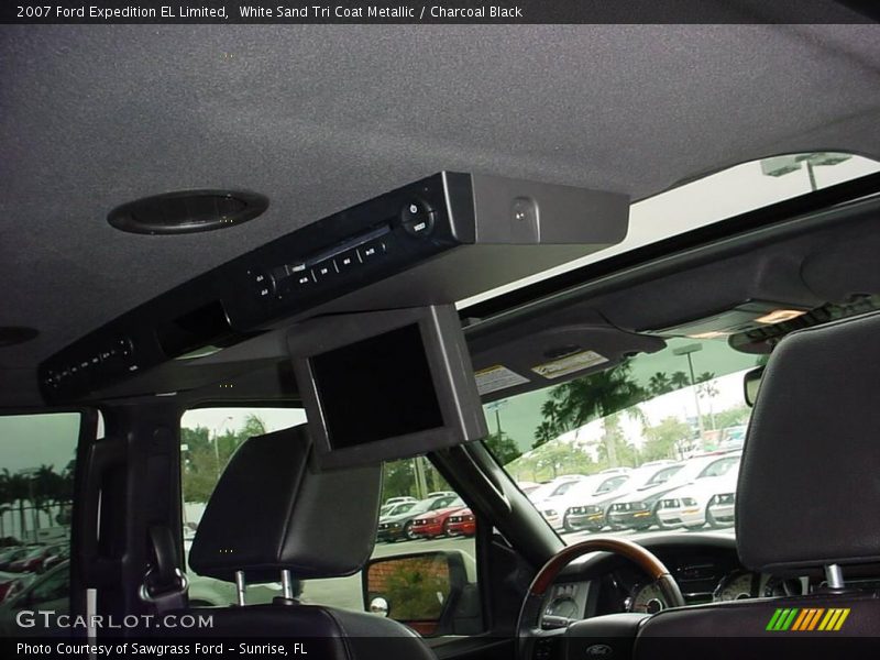 White Sand Tri Coat Metallic / Charcoal Black 2007 Ford Expedition EL Limited